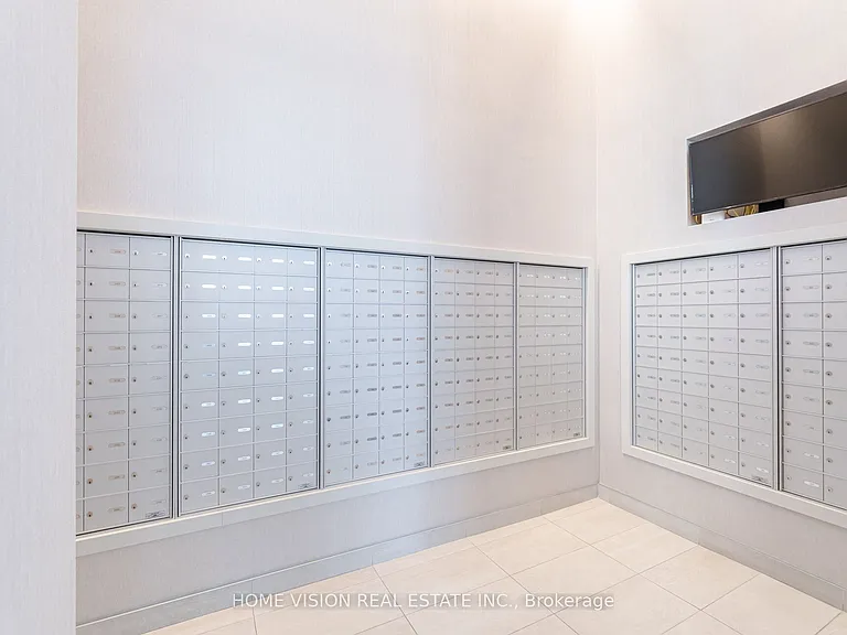 30 Samuel Wood Way E #409 — Photo 32