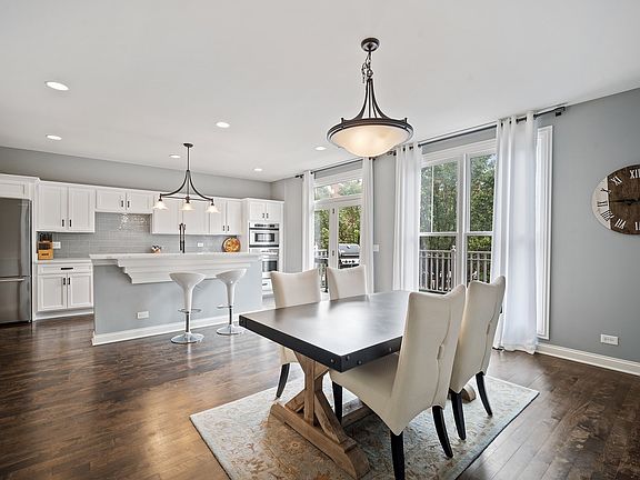 3rd image of 1894 Admiral Ct