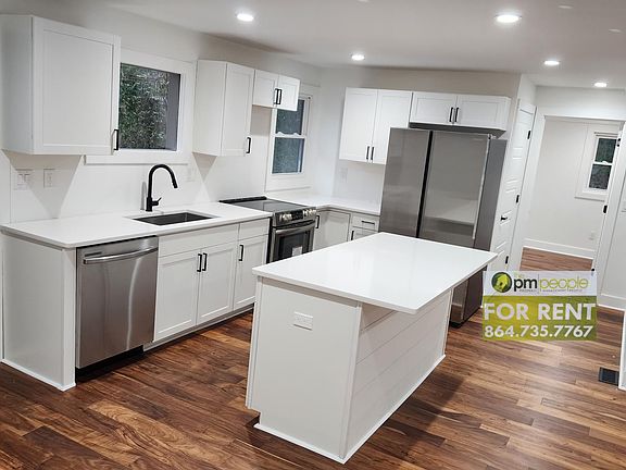 2nd image of 108 Saint Lo Cir