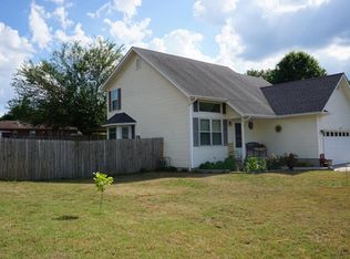 1814 E Lee St, Republic, MO 65738