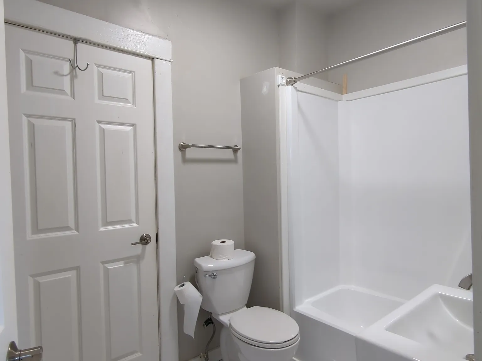 2 bed, $1,475 — Photo 4