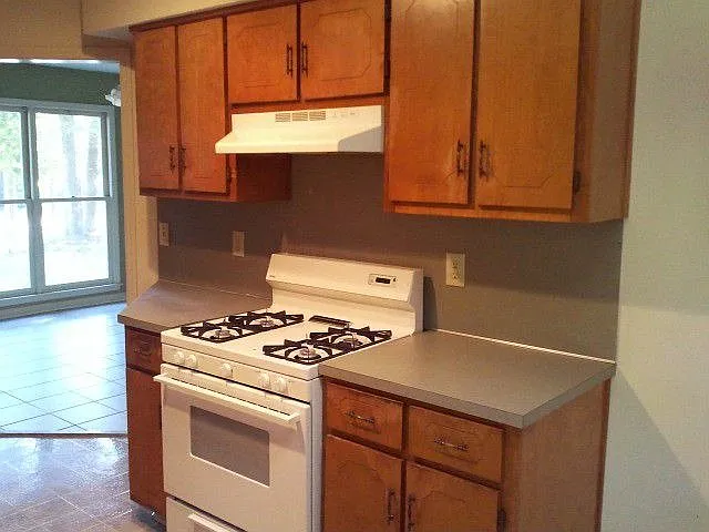 1261 Woodburn Ct photo 1