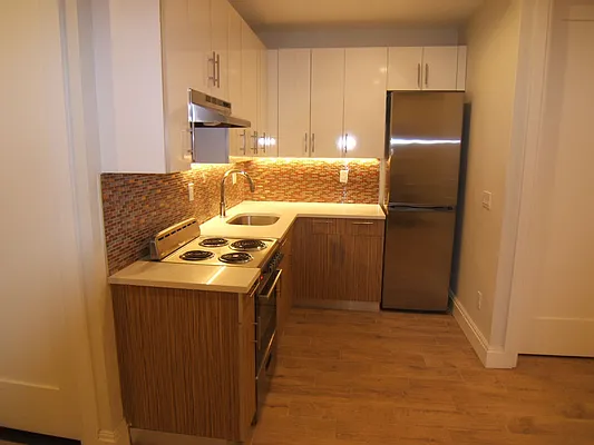 Rented by Joel Weisz, LREB | media 13