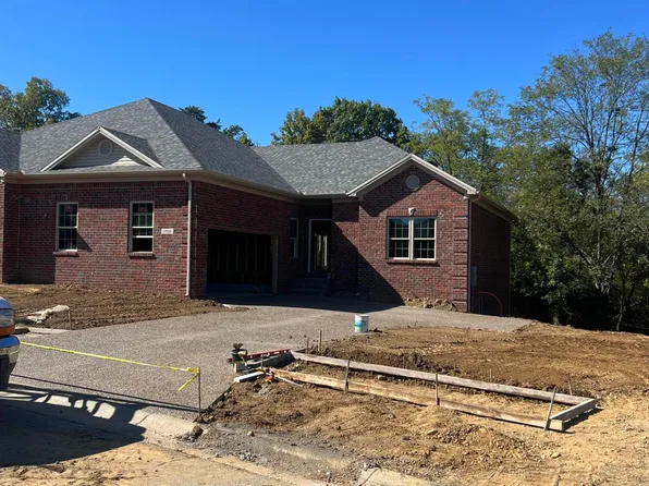 2006 Berry Hill Dr, Frankfort, KY 40601