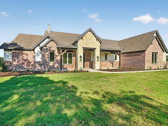 2nd image of 1061 Vh Ranch Rd