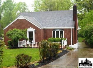 6205 Rosalind Rd, Huntington, WV 25705