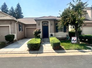 630 W Edinburgh Ln, Clovis, CA