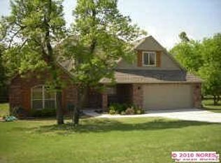 2770 E Meadowood Dr, Cleveland, OK 74020
