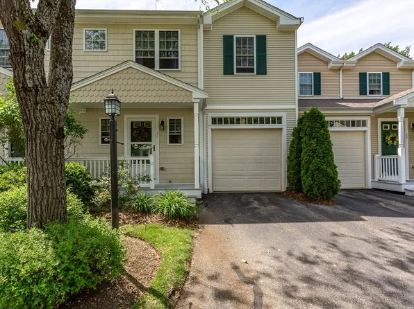 31 Sycamore Dr Unit 31, Middleboro, MA 02346