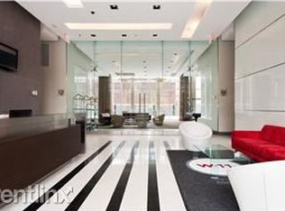 213 N 11th St, Brooklyn, NY 11211