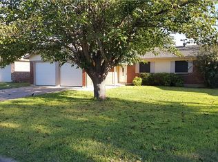 2802 Robertson Dr, Abilene, TX 79606