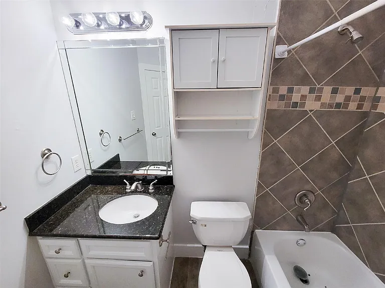 1414 Emancipation Ave — Photo 26