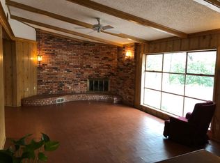 1925 Dakar Rd E, Fort Worth, TX 76116