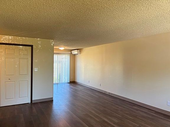 3rd image of 4314-4388 State St #4364