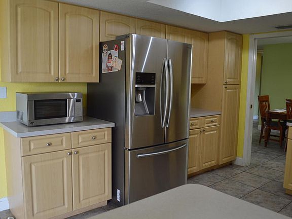 4th image of 5059 Woodstone Cir N