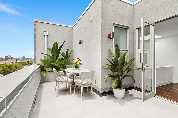 Sold by Compass | media 8