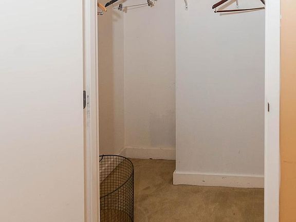 4th image of 40 W 116th St APT A310