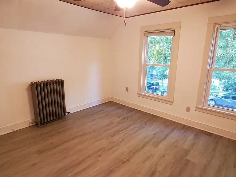 114 N 5th St #2 — Photo 9