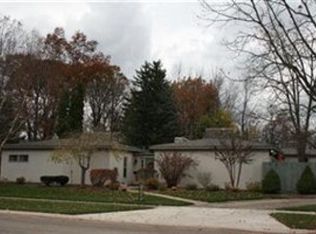 652 Wyleswood Dr, Berea, OH 44017