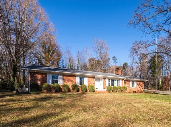 215 Kevin Dr, Winston Salem, NC 27105