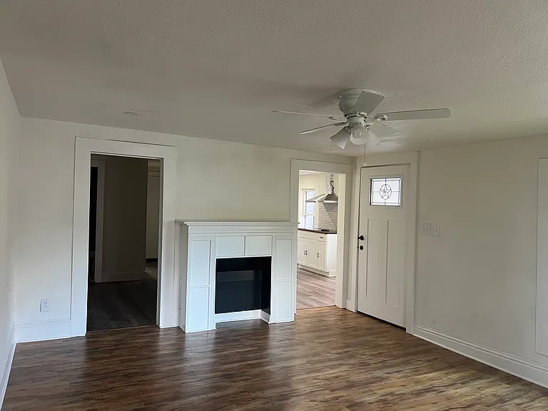 108 Brown St — Photo 5