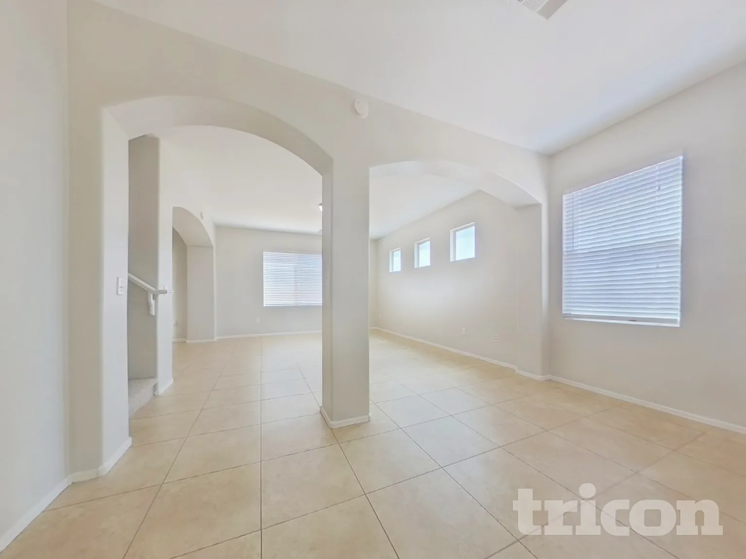 7413 S 40th Lane Phoenix AZ — Photo 2