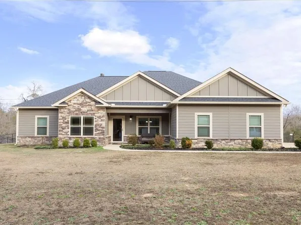 147 Lee Road 466, Phenix City, AL 36870