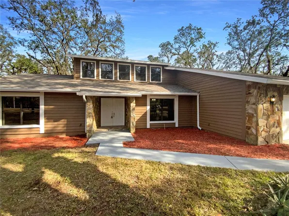 18111 Livingston Ave, Lutz, FL 33559