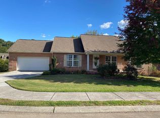 1922 Rommel Dr, Maryville, TN 37804