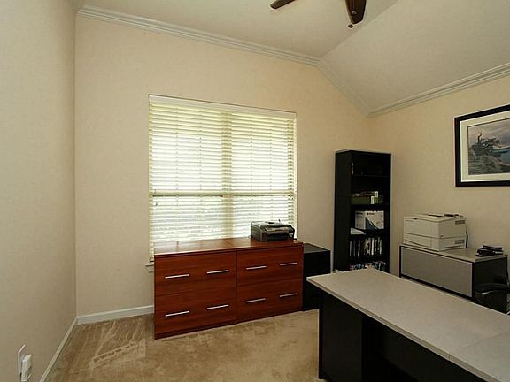 4th image of 28207 Sweet Oak Ln