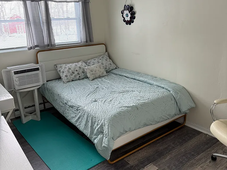 329 Oak St #1 — Photo 8