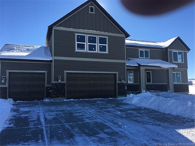 2nd image of 915 Village Dr