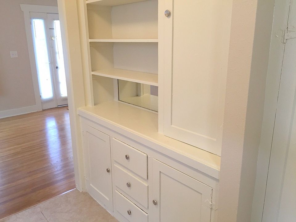 *BUILT-IN CABINETS*
