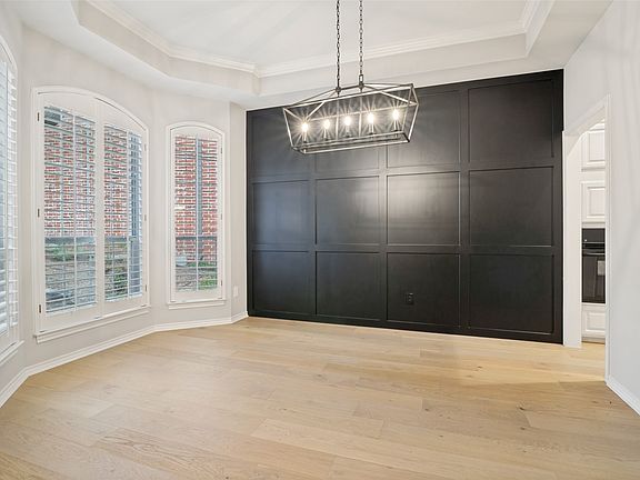 5th image of 253 Victory Ln