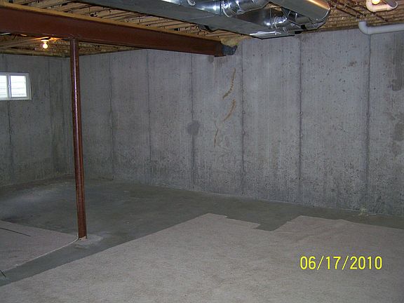 3rd image of 14016 Avalon East Dr