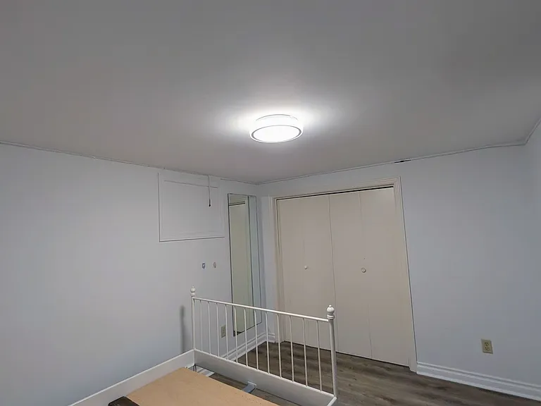 1001 Maitland St — Photo 34