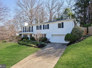 5808 Marbury Rd, Bethesda, MD 20817