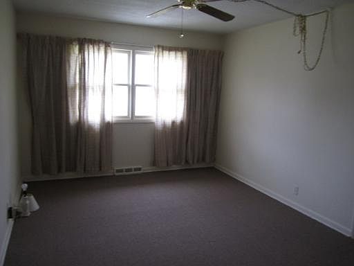 5th image of 1103 Retz Dr