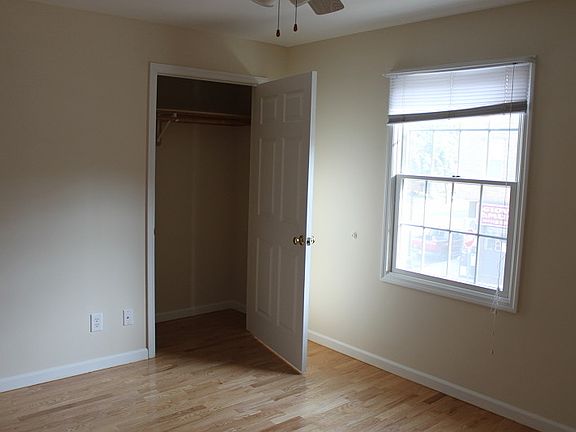 4th image of 299 Franklin Ave #1