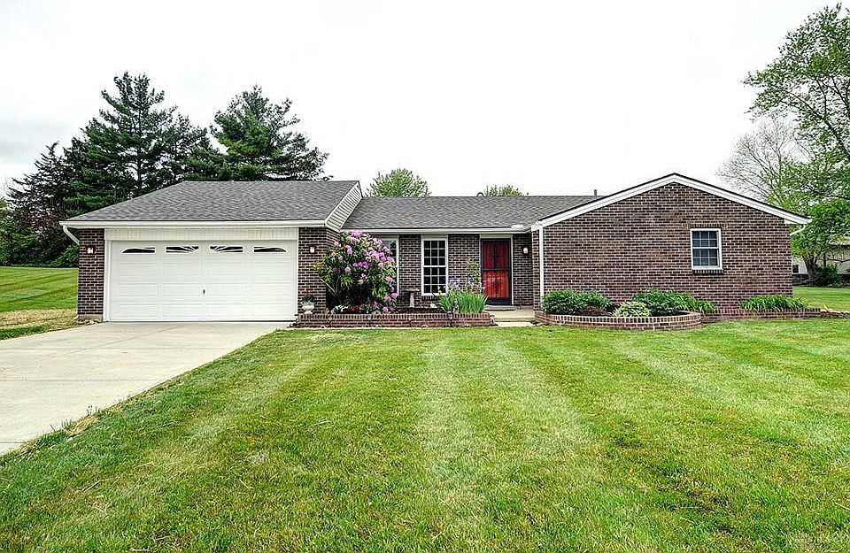 1st image of 341 Lantis Dr