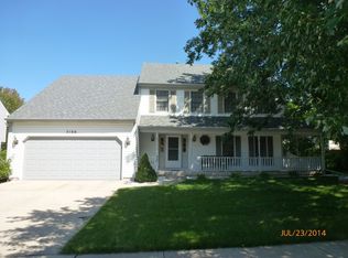 2166 Jordan Ln, Elgin, IL 60123