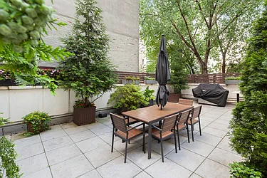 Rented by Nest Seekers International