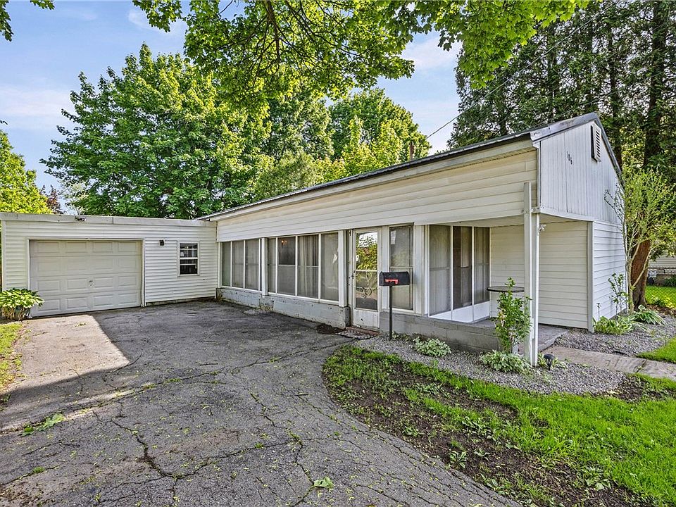 1st image of 106 Stuerwald Ave