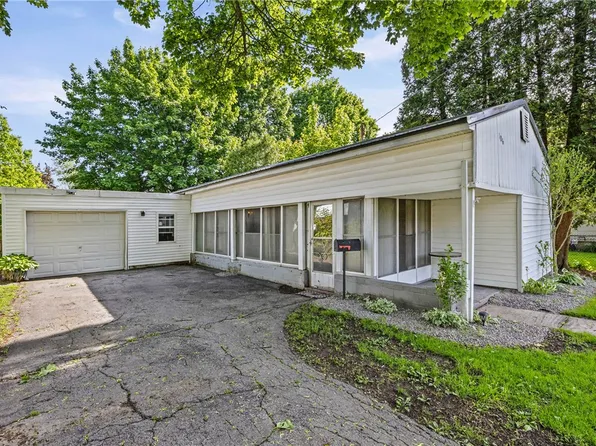 106 Stuerwald Ave, Newark, NY 14513