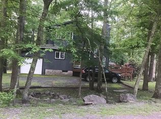 104 Rim Rd, East Stroudsburg, PA 18302