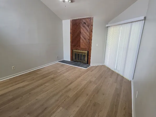 4425 Sharon Chase Dr, Charlotte, NC