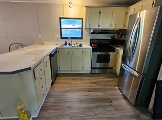 4861 S Bluff St, Wichita, KS 67210