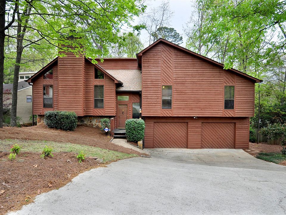 1st image of 8518 Colony Club Dr