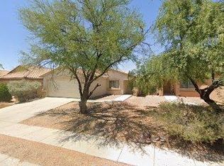 6806 W Pebble Shore Ct, Tucson, AZ 85757