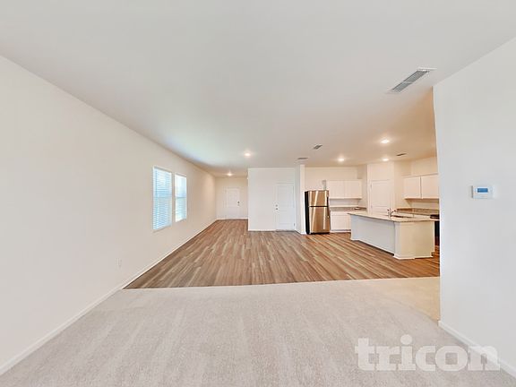 3rd image of 306 Nasturtium Way
